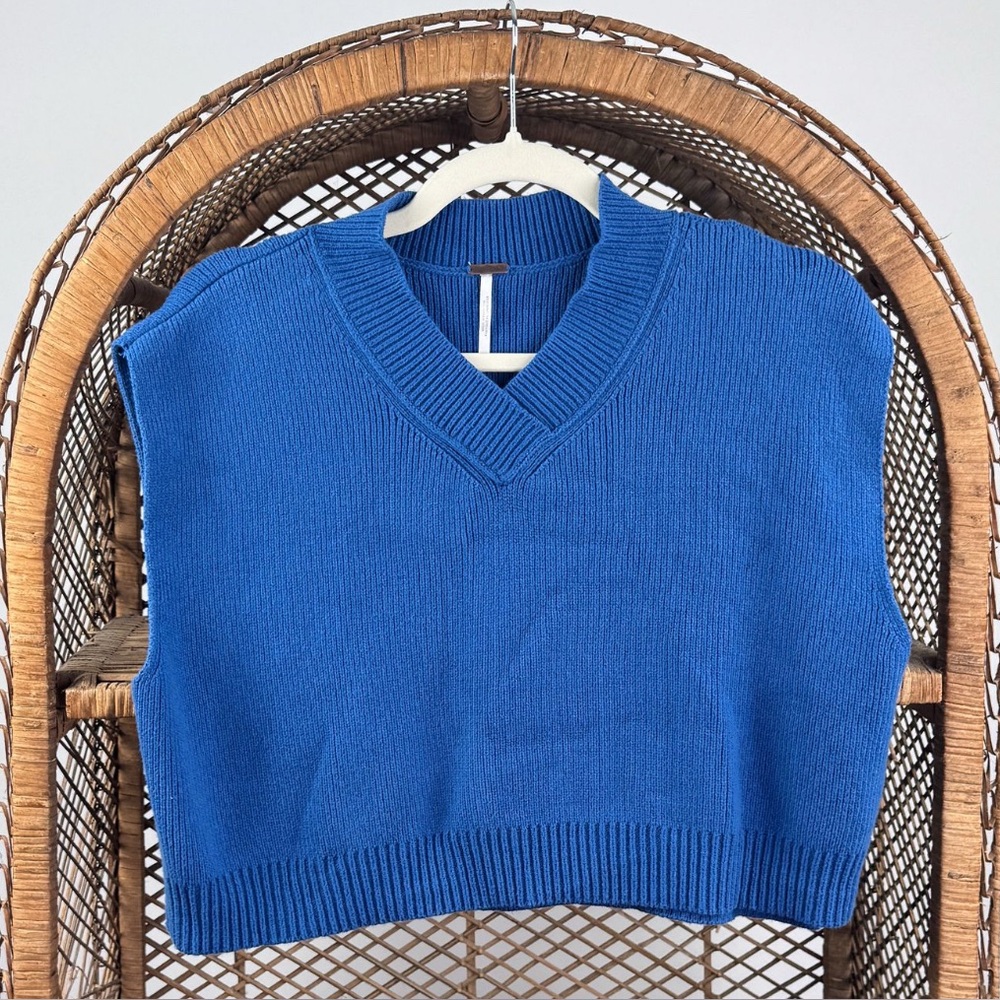 Free People Easy Street Sweater Vest Blue Size S V-Neck Knit Cropped - Picture 3 of 5
